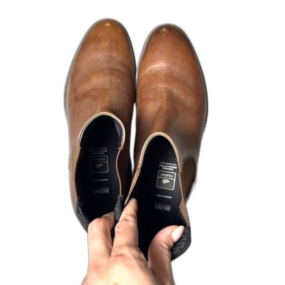 Size 10 Hugo Boss dark brown Chelsea boots (10453) main image 9